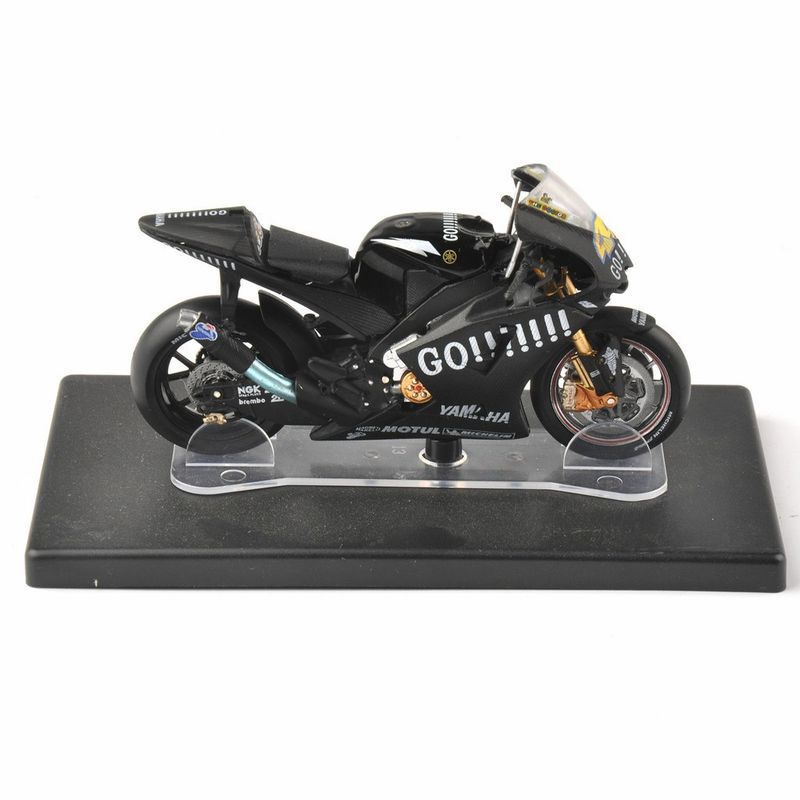 موتور بازی مدل yamaha yzr m1 test phillip 2004